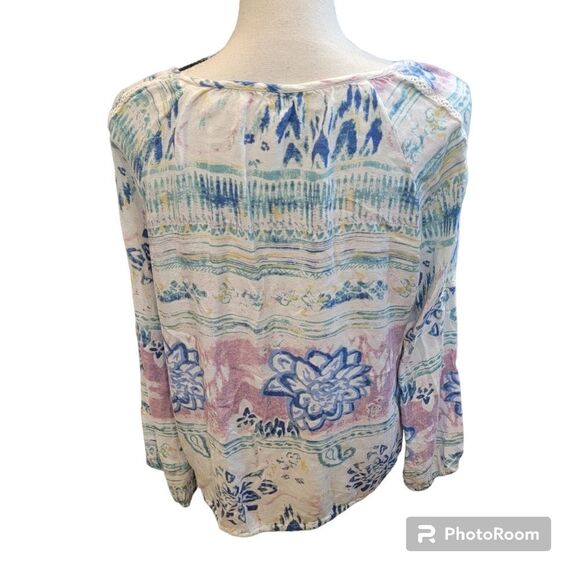 O'Neill Colorful Abstract Print Top with Plunging Neckline. Size XL. - Picture 6 of 8